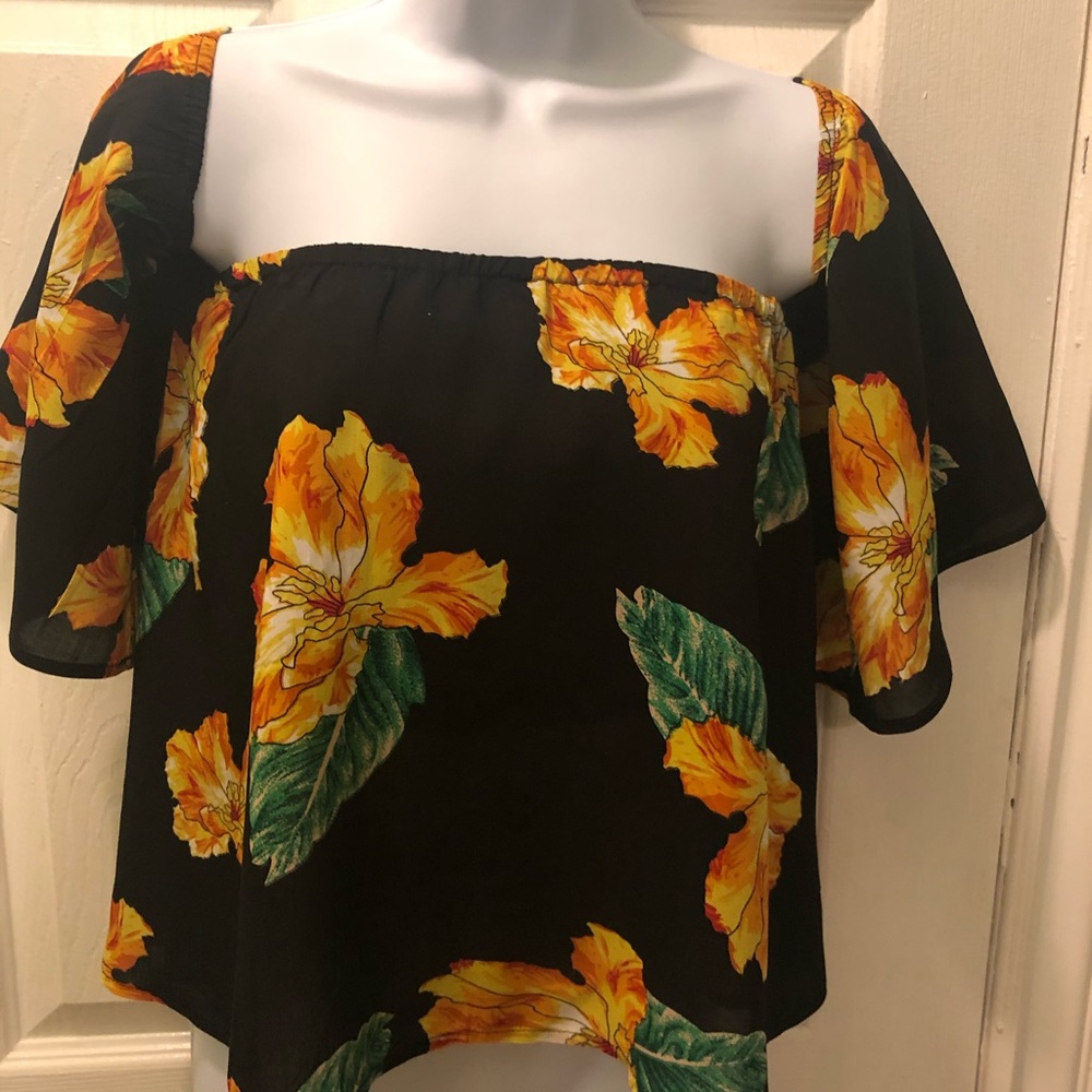 Summer top shorts sleeve